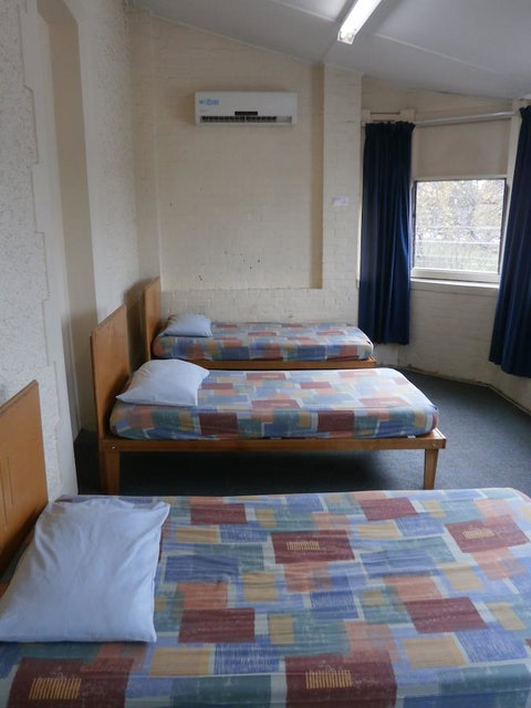 Launceston Backpackers - Sunshine Coast Tourism 14