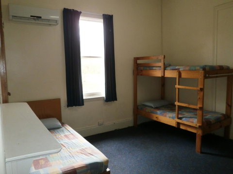 Launceston Backpackers - Sunshine Coast Tourism 32