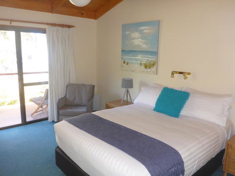 Osprey Lodge & Bungalow - Sunshine Coast Tourism 15