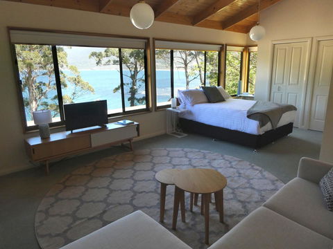 Osprey Lodge & Bungalow - Sunshine Coast Tourism 13