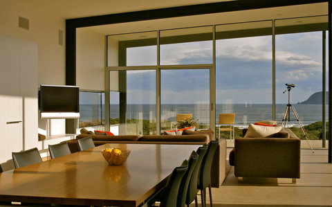 Cloudy Bay Beach House - Sunshine Coast Tourism 1