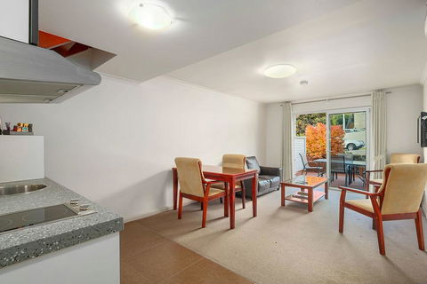 Apartment 104 - Sunshine Coast Tourism 15