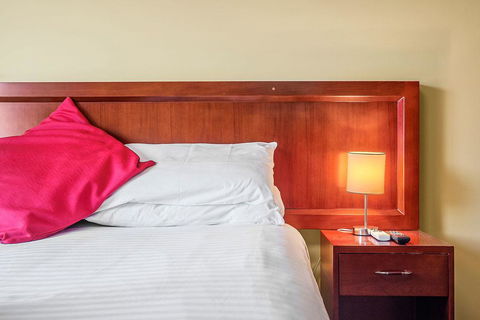 Apartment 104 - Sunshine Coast Tourism 4