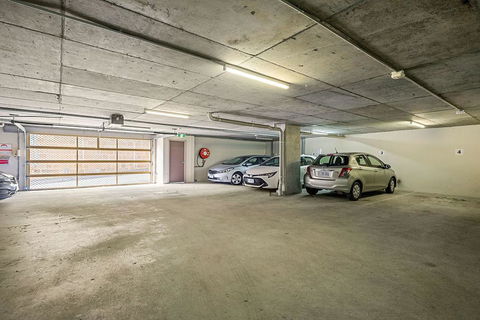 Apartment 104 - Sunshine Coast Tourism 8
