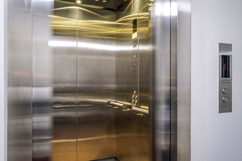 Apartment 104 - Sunshine Coast Tourism 9