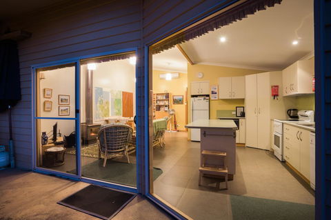 Arthur Riverfront And Sea Lodge Downstream - Holiday Sunshine Coast 9