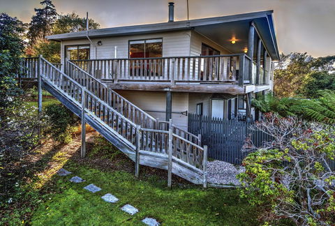 Cove Beach Apartment 2 - Sunshine Coast Tourism 7