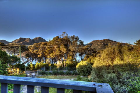 Cove Beach Apartment 2 - Sunshine Coast Tourism 5