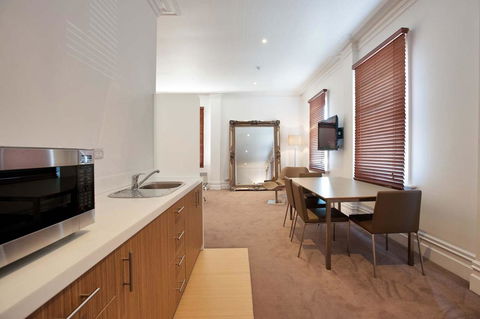 Ikon Hotel - Sunshine Coast Tourism 24