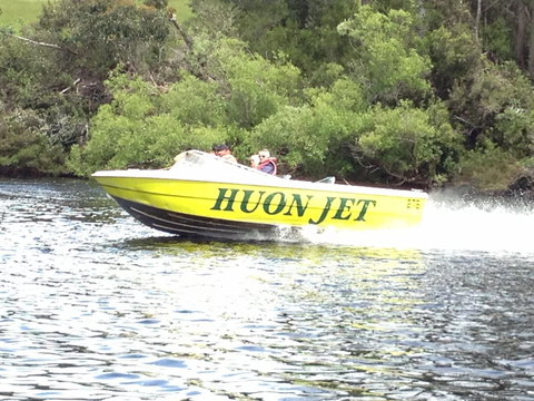 Bellerive Marina View Apartments No 28 - Sunshine Coast Tourism 30