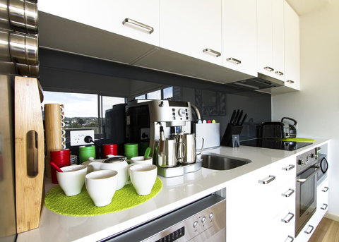 Bellerive Marina View Apartments No 28 - Sunshine Coast Tourism 5