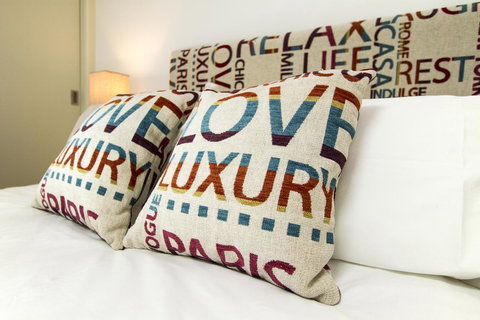 Bellerive Marina View Apartments No 28 - Sunshine Coast Tourism 15