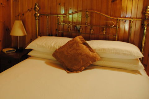 The Wombat Cottage - Sunshine Coast Tourism 9