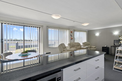 Aruba Apartments - Sunshine Coast Tourism 10