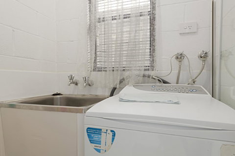 Aruba Apartments - Sunshine Coast Tourism 6