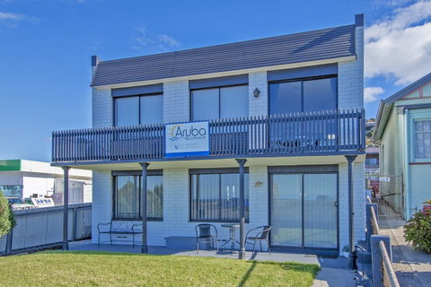 Aruba Apartments - Sunshine Coast Tourism 3