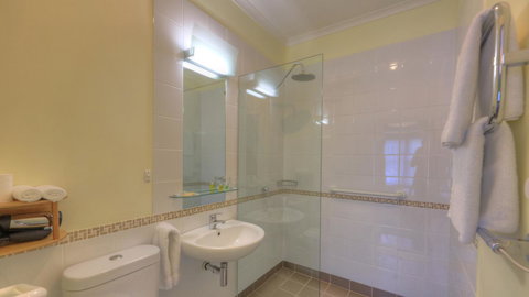 Ashdowns Of Dover - Sunshine Coast Tourism 12