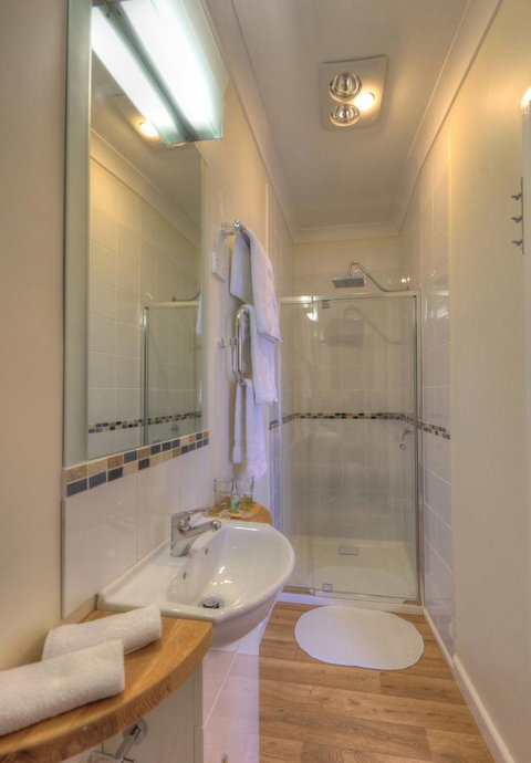 Ashdowns Of Dover - Sunshine Coast Tourism 8