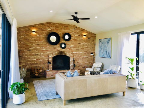 EMBRACING EVANDALE - Hosted By L'Abode Accommodation - Holiday Sunshine Coast 6