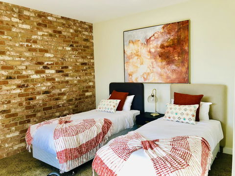 EMBRACING EVANDALE - Hosted By L'Abode Accommodation - Holiday Sunshine Coast 15