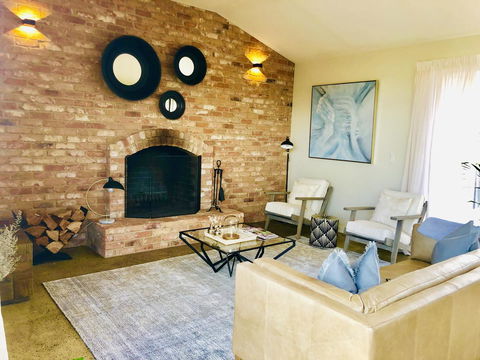 EMBRACING EVANDALE - Hosted By L'Abode Accommodation - Holiday Sunshine Coast 10