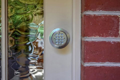 Gorgeous Hobart Accommodation - Park On Park - New Town - Sunshine Coast Tourism 6