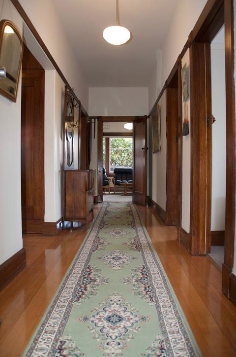Gorgeous Hobart Accommodation - Park On Park - New Town - Sunshine Coast Tourism 8