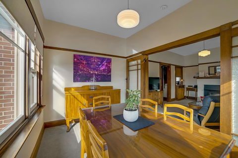 Gorgeous Hobart Accommodation - Park On Park - New Town - Sunshine Coast Tourism 16
