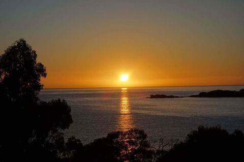 BAY OF FIRES SEACHANGE Ocean Frontage - Sunshine Coast Tourism 0
