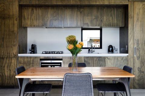 Blue Magnolia - Sunshine Coast Tourism 12