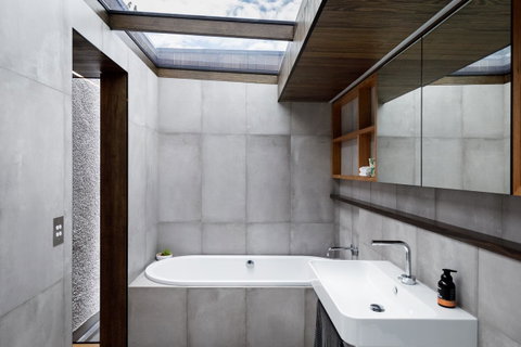 Blue Magnolia - Sunshine Coast Tourism 32