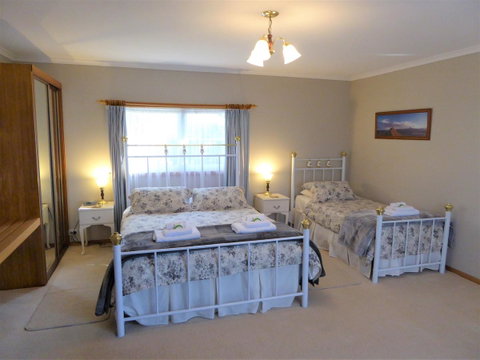 Tamar River Retreat - Sunshine Coast Tourism 0