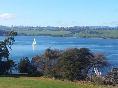 Tamar River Retreat - Sunshine Coast Tourism 14