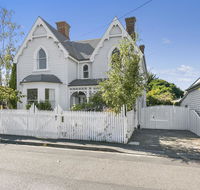 Amberley - Holiday Sunshine Coast