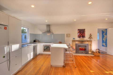 Fish @ Freycinet - Holiday Sunshine Coast 1