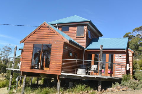 The Tree House - Sunshine Coast Tourism 1
