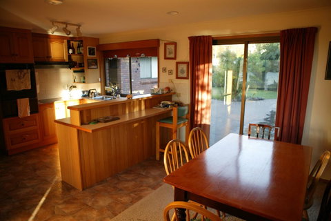 Prosser Retreat Orford - Sunshine Coast Tourism 4