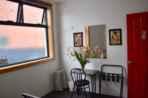 Hobart's Accommodation & Hostel - Sunshine Coast Tourism 27