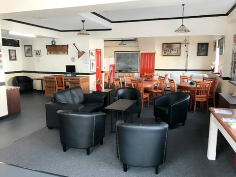 Hobart's Accommodation & Hostel - Sunshine Coast Tourism 38