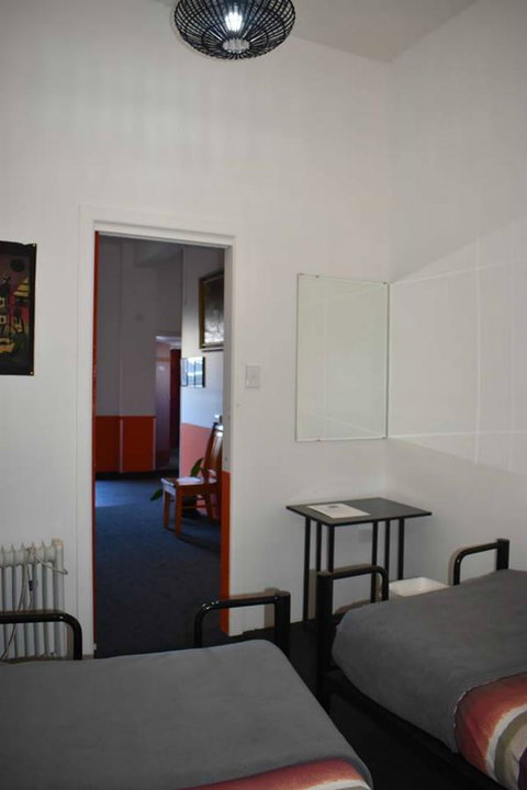 Hobart's Accommodation & Hostel - Sunshine Coast Tourism 15