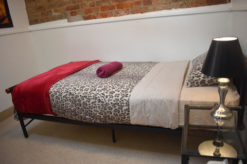 Hobart's Accommodation & Hostel - Sunshine Coast Tourism 30