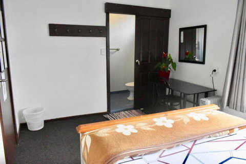 Hobart's Accommodation & Hostel - Sunshine Coast Tourism 13