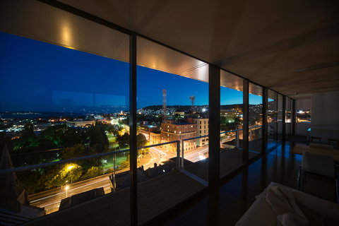 Avalon City Retreat - Holiday Sunshine Coast 18