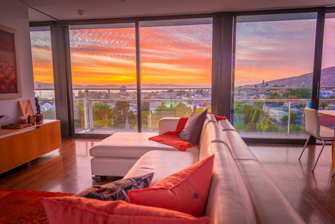 Avalon City Retreat - Holiday Sunshine Coast 19