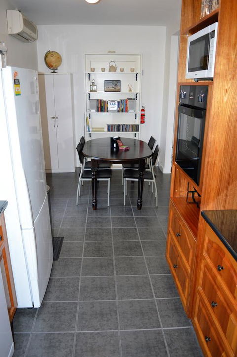 Lyttleton Cottage - Sunshine Coast Tourism 17