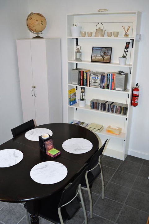 Lyttleton Cottage - Sunshine Coast Tourism 12