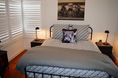 Lyttleton Cottage - Sunshine Coast Tourism 4