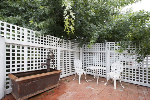 White Dove Cottage Bed And Breakfast - Sunshine Coast Tourism 8