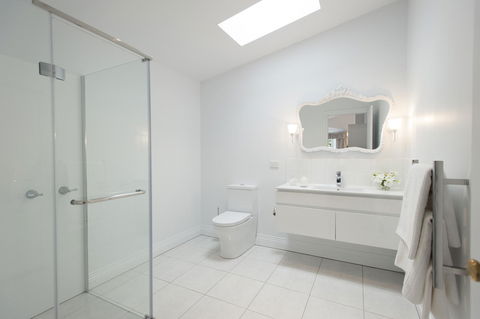 White Dove Cottage Bed And Breakfast - Sunshine Coast Tourism 4