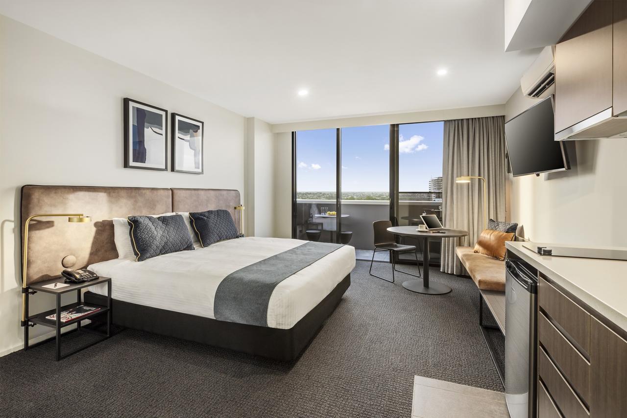 Avondale Heights VIC Holiday Sunshine Coast